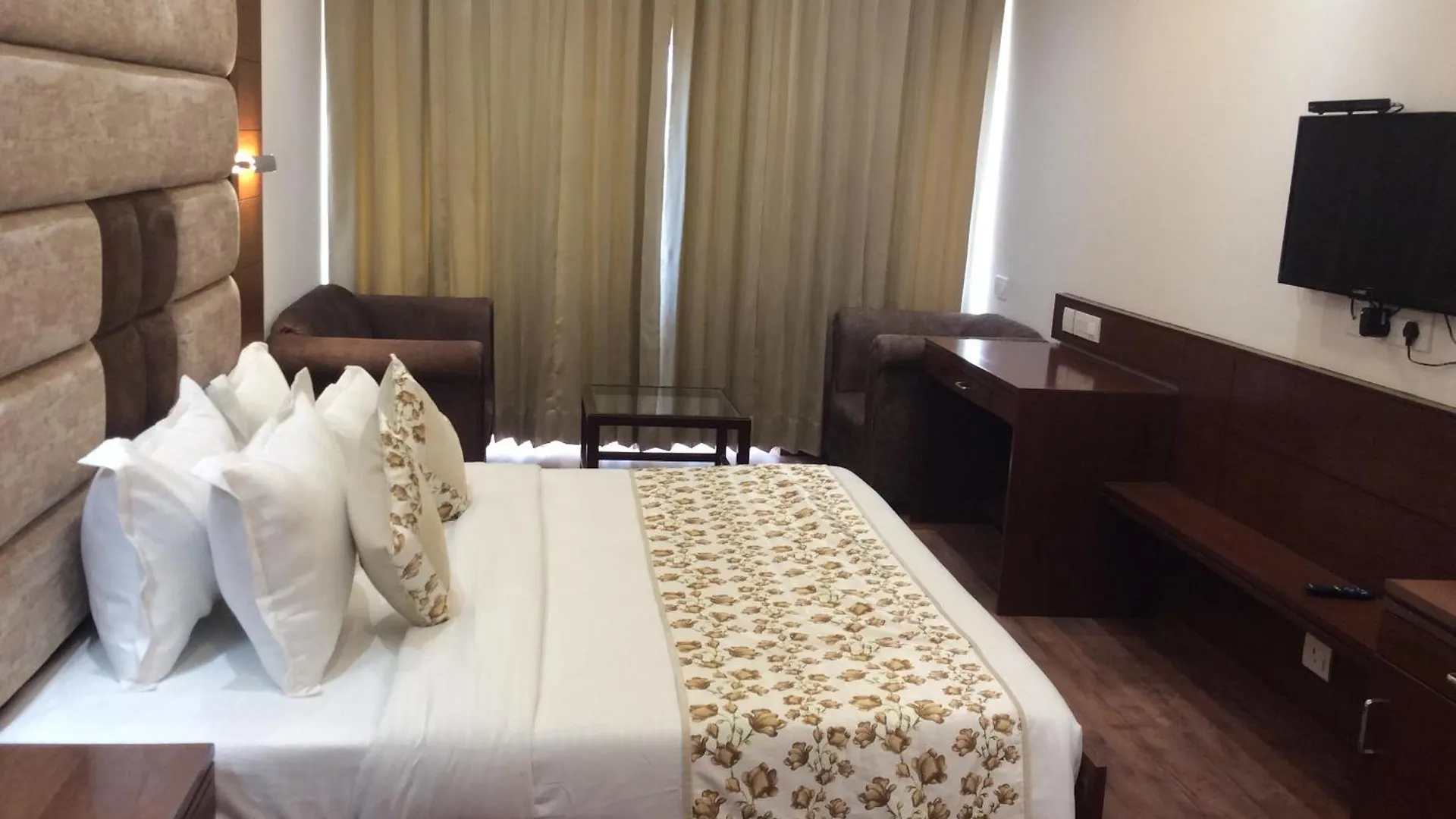 Hotel The Saffron Park Panchkula